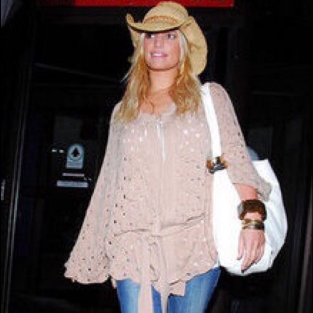ISO Yaya Afalo countess cape poncho sweater aso Jessica Simpson